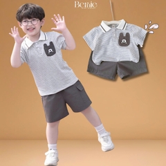 Set bộ polo tay ngắn cổ dệt họa tiết kẻ ghi phối túi ngực kèm quần short kaki size 1 đến 7 tuổi BERNIE H1025B63