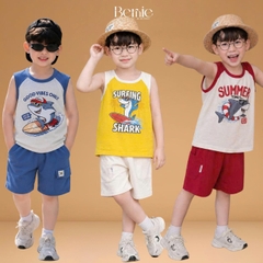 Set bộ ba lỗ áo thun phối màu họa tiết Baby Shark kèm quần short cho bé trai đi chơi đi biển size 1 tới 7 tuổi BERNIE H0326B34