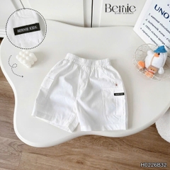 Quần short quần đùi màu trắng đính tag cho bé trai đi học đi chơi mặc nhà size 9 đến 28kg BERNIE H0226B32