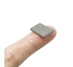 Nam châm chịu nhiệt độ 350 độ C kích thước dài 40mm