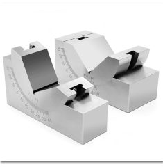 Khối V Điều Chỉnh Góc
