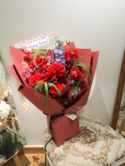 Bó Hoa Tone Đỏ 009