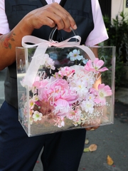 Hộp Hoa Lụa Mica | Vali Hoa Tone Hồng 248