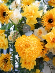 Kệ Hoa Chúc Mừng Tone Vàng 1268