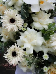 Kệ Hoa Chia Buồn 076