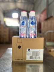84911 NƯỚC TẨY TRANG NIVEA SÁNG DA DƯỠNG ẨM 200ML x 12 CHAI ( HỒNG )