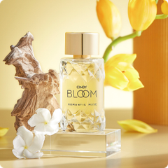Nước hoa Cindy Bloom ROMANTIC MUSE - 30ml KM (tặng 1 son Cindy Bloom 3.5g bất kỳ) x 9 bộ
