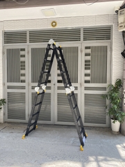 Thang nhôm NiNDA ND-404B gấp chữ M đen, cao 4m7