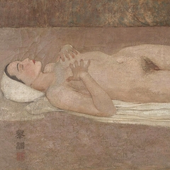 Khỏa thân (~1,4 triệu USD)