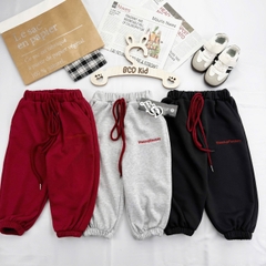 Bt772- Combo 3 quần nỉ haida thêu chữ đỏ dáng bom trẻ em