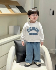 BT699-Bộ DENIM trắng chữ xù mix quần jeans suông mềm