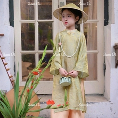 BT801-Bộ áo dài tơ bé gái 4 tà kèm ngọc bội