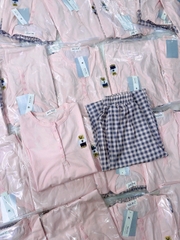Set756- Bộ mặc nhà áo thun hồng dài tay phối quần suông kẻ