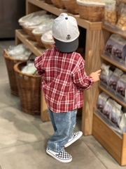 BT618- Bộ bé trai áo sơmi kẻ đỏ, áo thun trắng phối quần jean dài