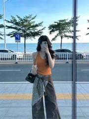 A623-Áo 2 dây cổ yếm len tăm có sẵn đệm ngực hot hit