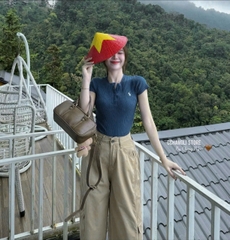 Set770-Set áo len dệt kim xanh coban phối quần jean suông nâu