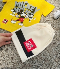 ✌🏻BT526- bộ áo cotton Mickey vàng mix quần cua tăm nhung tag đỏ