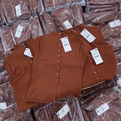 A428- Áo len cộc màu cam đất full tem nhà máy