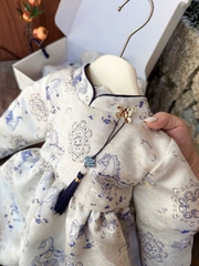 BT802-Bộ áo dài Thanh Mã cho bé tặng kèm ngọc bội