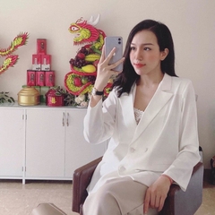 ⚡️ÁO VEST SUÔNG THIẾT KẾ⚡️Áo Vest suông 1 lớp cúc bọc 2 màu đen trắng