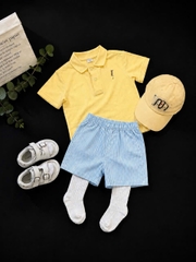 [KEM MU] BT976- Bộ polo vàng thêu logo kèm mũ quần kẻ xanh