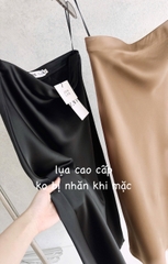 CV001- Chân váy lụa dáng xoè 2 màu vàng đồng- đen chất lụa vân dày dặn