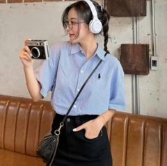 🍀A256- Áo sơ mi kẻ xanh thêu ngựa cổ đức chất thô lụa