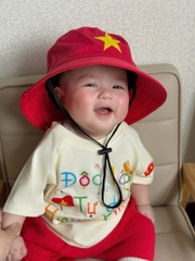 BT467- Bộ đồ/đầm trẻ em độc lập-tự do kèm mũ sang vàng