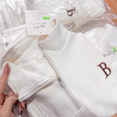 Set805- Set nỉ bông trắng chữ B thêu dáng bo chun cổ khoá