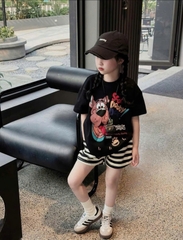 BT878-Bộ SNODY áo đen quần kẻ đen in lụa