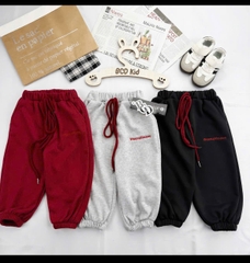 Bt772- Combo 3 quần nỉ haida thêu chữ đỏ dáng bom trẻ em