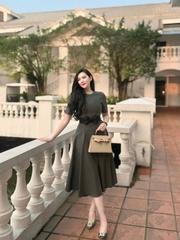 DAM147- VÁY xoè li dọc kèm nơ eo màu ghi