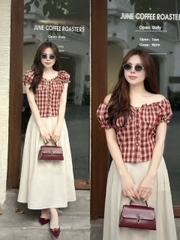 Set717-Set áo kẻ đỏ trễ vai phối quần ống suông