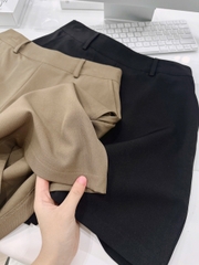 Quan074-Quần váy ngắn xẻ trước 2 màu nâu đen