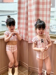 BT525- Bộ bơi bikini bé gái sọc hồng kèm mũ