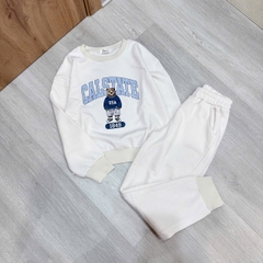 Set837- Bộ trắng nỉ. Bông in GAU  RA,BIT dài tay