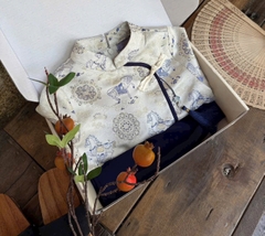 BT802-Bộ áo dài Thanh Mã cho bé tặng kèm ngọc bội