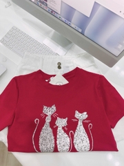 SET739-Bộ dạo phố áo thun Mèo đỏ phối chân váy jean trắng