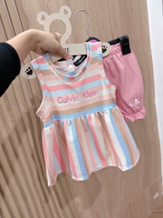 BT498- Bộ áo váy kẻ màu kẻ mix quần bí chun hồng bé gái