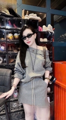 set747- SET áo nỉ dài tay lệch vai phối chân váy xám