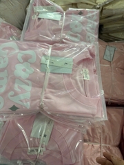 A225-Áo thun hồng in nổi hình hoa chất cotton dáng ôm vừa