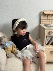 CB324- Combo 2 áo nơ thêu đen trắng bé gái chất cotton mềm mát