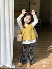 damgai23-set 3 món áo giLe vàng phối quần kẻ loe kèm áo thun trắng cho bé gái 12-33kg)