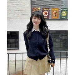 A559-Áo len cadigan  màu xanh than thêu gấu W