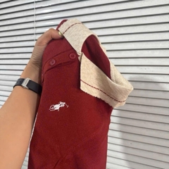 A434- Áo len đỏ thẻu viền be hàng Quảng Châu