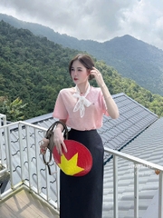 Set763- Set áo thun xước hồng phối chân váy midi đen Tặng kèm nơ ren