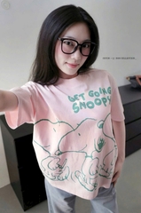 A578-Áo thun suông hồng in Snopy xanh đủ tem