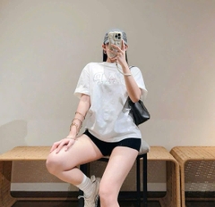 A328- Áo thun GA thêu chữ màu trắng dáng suông