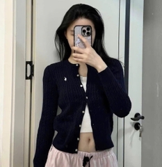 A478- Áo ken CGD màu than thêu len thừng cúc trắng