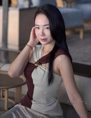 A658-Áo len cổ yếm phối nâu trắng sang chảnh